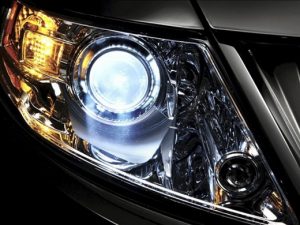 Kiểm tra hệ thống đèn xe ô tô
